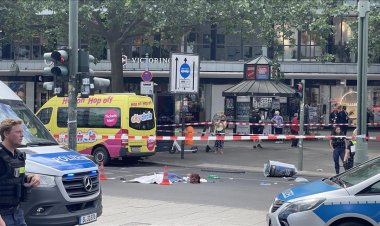 Berlin'de bir kişi aracını yayaların üzerine sürdü: 1 kişi öldü çok sayıda kişi yaralandı