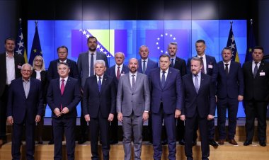 Bosna Hersek liderleri Brüksel'de siyasi uzlaşıya vardı