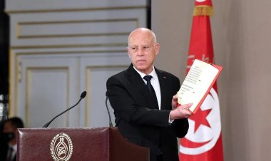 Tunus'ta Cumhurbaşkanı Said'in anayasa taslağına ret