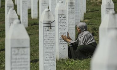 Srebrenitsa'daki soykırımda öldürülenlerin kemik kalıntılarına 85 farklı toplu mezarda ulaşıldı