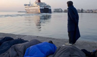 Yunanistan tarafından 'geri itilme' korkusuyla saklanan Somalili göçmen açlık  ve susuzluktan öldü