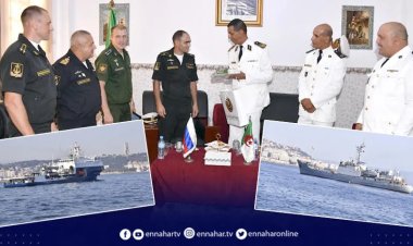 Rusya'ya ait 2 savaş gemisi, Cezayir limanına demir attı