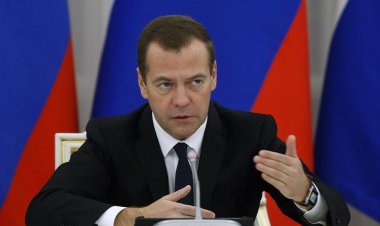 Dmitri Medvedev'den '3. Dünya Savaşı' uyarısı