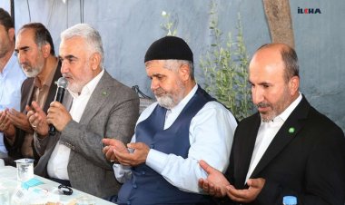 HÜDA PAR Genel Başkanı Yapıcıoğlu'ndan Şani ailesine taziye ziyareti