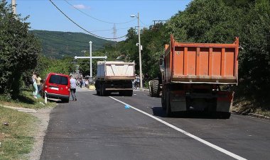 Kosova-Sırbistan gerginliği: Tüm barikatlar kaldırıldı