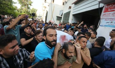 Gazze'de sivillerin katledildiği saldırılara dünyadan tepkiler