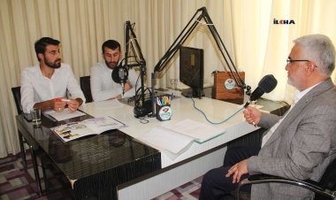 Yapıcıoğlu, Van'da konuk olduğu yerel medyaya, dünya ve ülke gündemini değerlendirdi