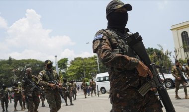 El Salvador'da gözaltına alınan çete üyelerinin sayısı 50 bini buldu