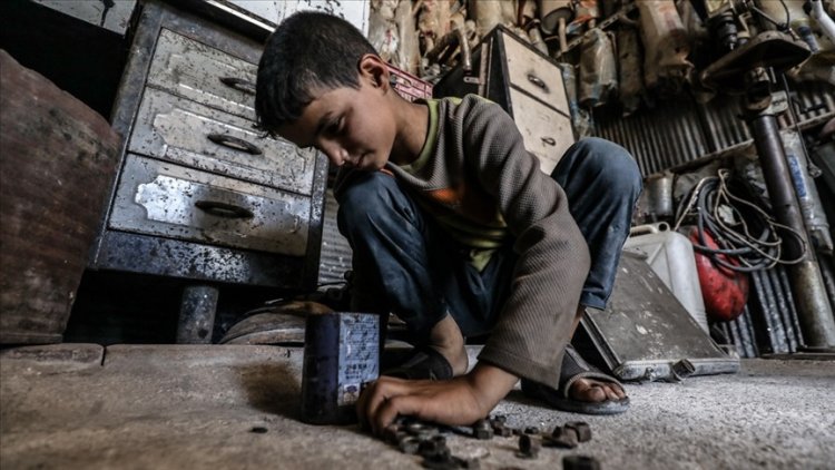 Dünyada 'modern köle' sayılabilecek çocuk işçilerin sayısı artıyor