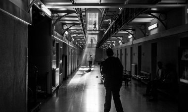 Belçikalı hakimler, 'mahkumiyeti anlamak' için gönüllü hapse girdi