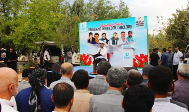 6-8 Ekim şehitleri mezarları başında yad edildi