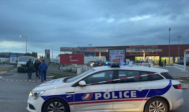 Fransa’da akaryakıt grevi nükleer santrallere de sıçradı