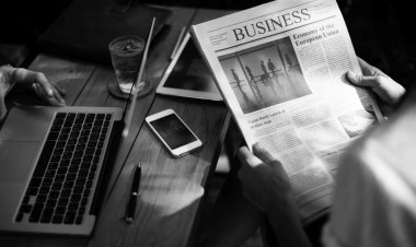 'İstihbarat servisleri düzenli olarak gazetecilere ajanlık teklif ediyor'