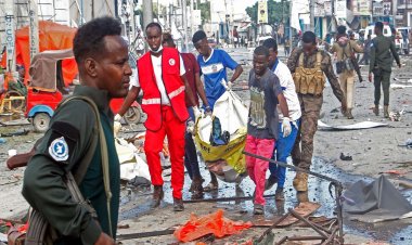 Somali’de meydana gelen patlamalarda ölü sayısı 100'e yükseldi