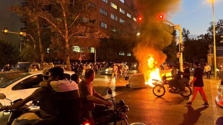 İran İstihbarat Bakanlığı: Gösterilerde 9 yabancı uyruklu tutuklandı