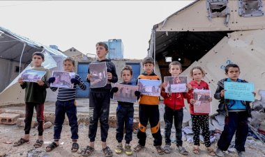 İdlib'de rejimin sivilleri hedef alan saldırıları protesto edildi