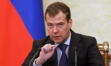 Medvedev: Tel Aviv-Tahran gerilimi küresel çatışmaya dönüşebilir