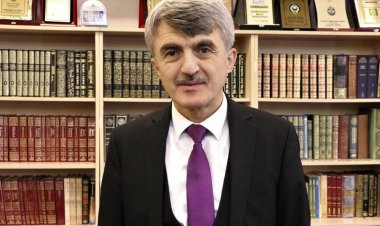 ‘Tevhidi bir bilim felsefesi ve yeniden İslami bir hayat inşa etmek zorundayız’
