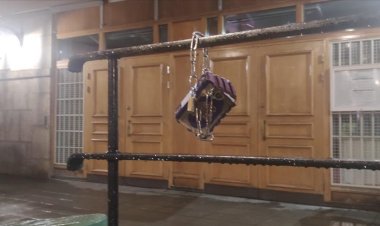 İsveç'te Stockholm Camisi'ne İslamofobik saldırı