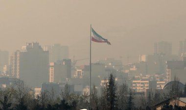 İran'da hava kirliliği nedeniyle devlet kurumları tatil edildi