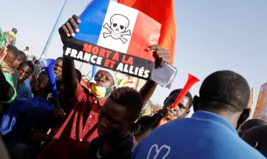 Burkina Faso 2 Fransa vatandaşını casusluk suçlamasıyla sınır dışı etti