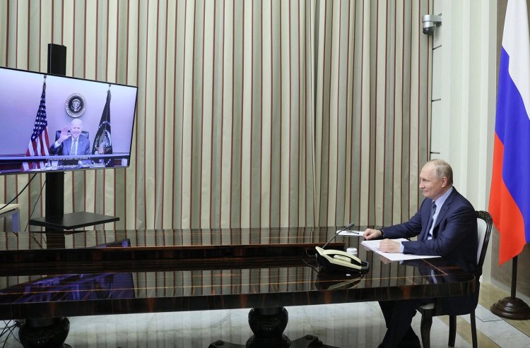 Kremlin: Putin, Biden ile müzakereye açık ama Rusya Ukrayna'dan çıkmaya hazır değil