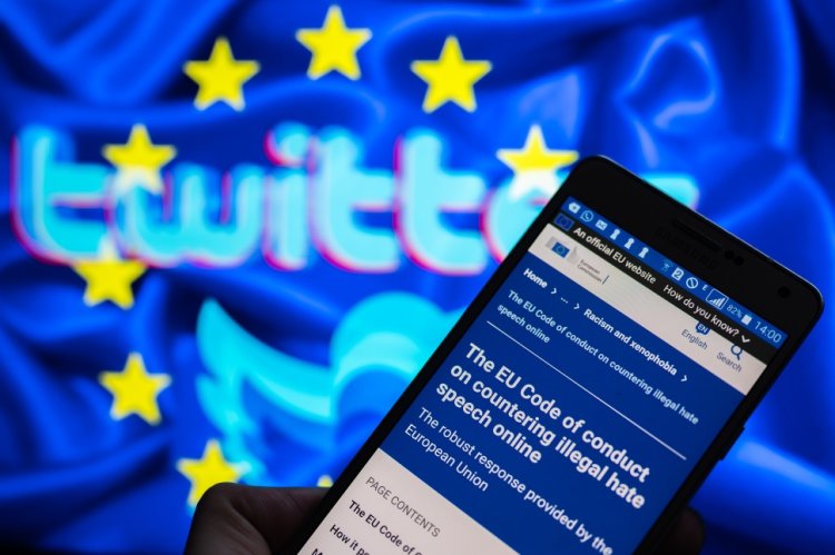 AB'den gazetecilerin hesaplarını askıya alan Twitter'a yaptırım uyarısı