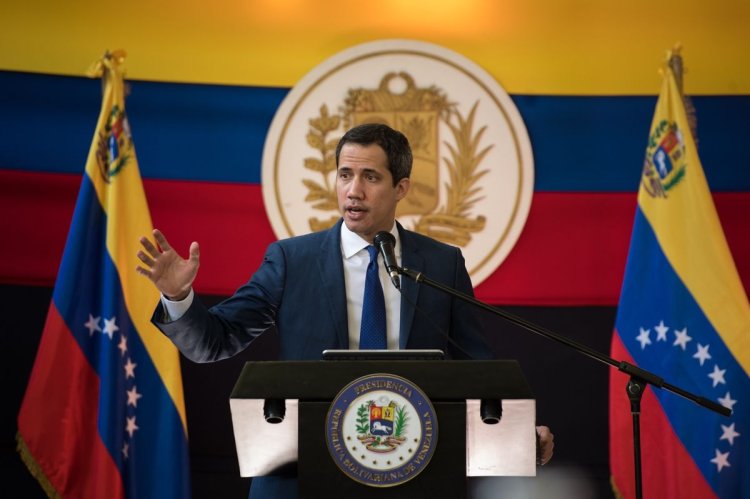 Venezuela'da ABD'nin desteklediği muhalefet "geçici hükümeti" feshetti