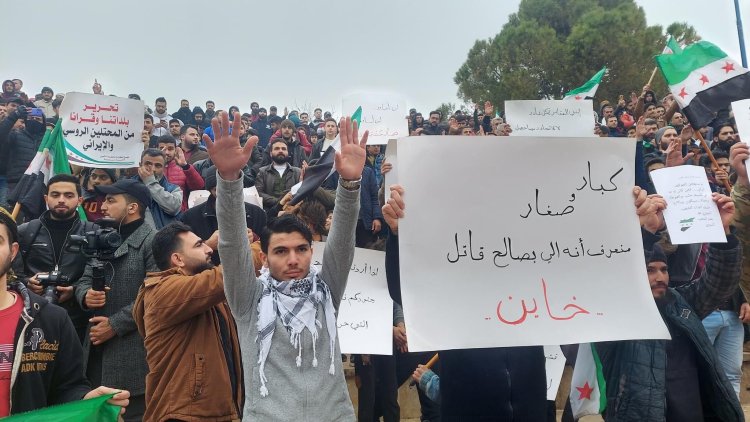 Türkiye'nin Suriye ile 'normalleşme' adımları Afrin ve İdlib'te protesto edildi