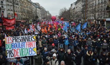 Fransa'da emeklilik reformuna karşı protestolara 1 milyondan fazla kişi katıldı