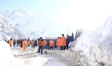 Çin'de çığ düştü: 28 ölü