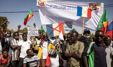 Rusya: Fransa, Afrika ülkelerine sömürgeci geçmişiyle davranış sergiliyor