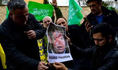 Somali ve Libya'dan Kur'an-ı Kerim'in yakılmasına izin veren İsveç hükümetine tepki