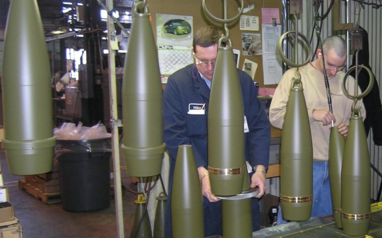 Pentagon, Ukrayna için top mermisi üretimini yüzde 500 artıracak