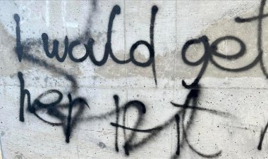 Bosna Hersek'te Müslümanları hedef alan duvar yazıları tepki çekti