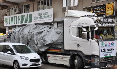 Umut Kervanı deprem bölgesi Adıyaman'a bir TIR insani yardım gönderdi