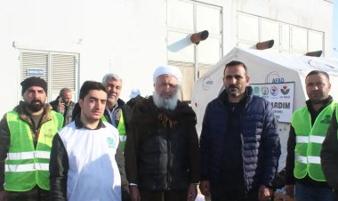 Molla Beşir Varol: Bugün yapılması gereken cihad depremzedelere yardım etmektir