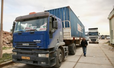 Libya ve Bosna'dan yardım tırları gelmeye devam ediyor