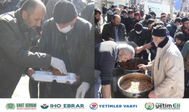 Hayır kurumlarından depremzedelere sıcak tatlı ikramı