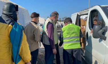 Filistin ve Endonezya vakıflarından Umut Kervanı aracılığıyla depremzedelere yardım