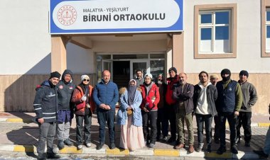 Endonezyalı hayırseverler depremzedelere yardım eli uzattı