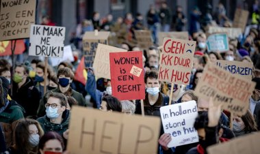 Amsterdam’da konut sıkıntısı ve yüksek kiralar protesto edildi