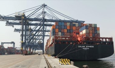 Pakistan'dan Türkiye'ye kışlık çadır taşıyan ikinci gemi yola çıktı