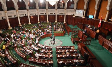 Tunus Cumhurbaşkanı Said’in diktatör yetkileriyle kapattığı Meclis 20 ay sonra yeniden açıldı