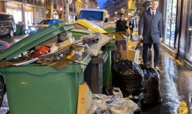 Fransa'da çöp krizi devam ediyor: Hükümet ile belediyeler karşı karşıya geldi