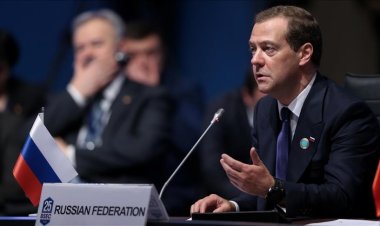 Medvedev: Putin tutuklanırsa bunu savaş ilanı kabul ederiz