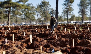 Depremin acı bilançosu! Hayatını kaybeden 1297 kişinin kimliği tespit edilemedi