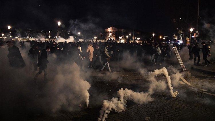 Fransa'da 'emeklilik reformu' gerginliği sürüyor: 120 kişi gözaltına alındı