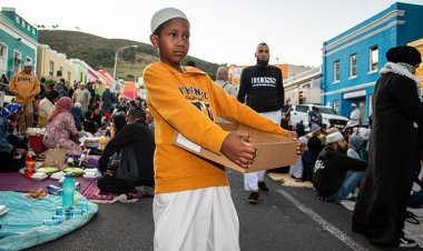 Güney Afrikalı Müslümanlar sokak iftarında bir araya geldi