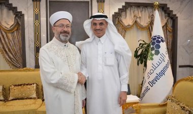 Diyanet İşleri Başkanı Erbaş, İslam Kalkınma Bankası Başkanı Al Jasser ile görüştü